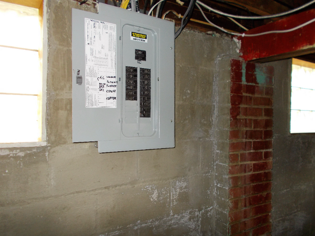 Building Photo - 25 Trumbull Ave SE