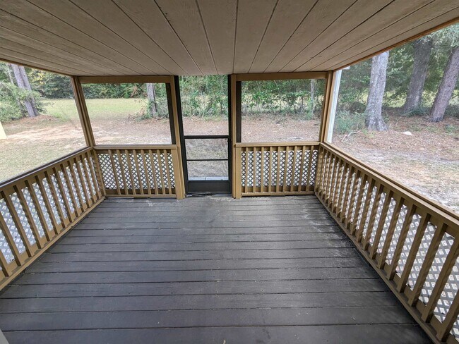 Building Photo - 889 Balkin Ct