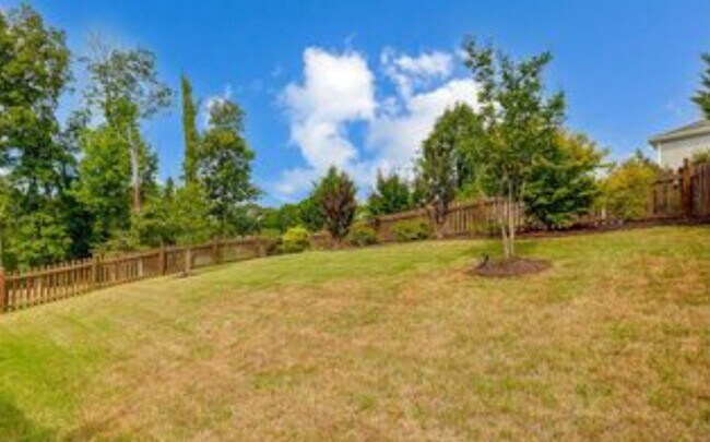 Building Photo - 1476 Overlea Pl NW