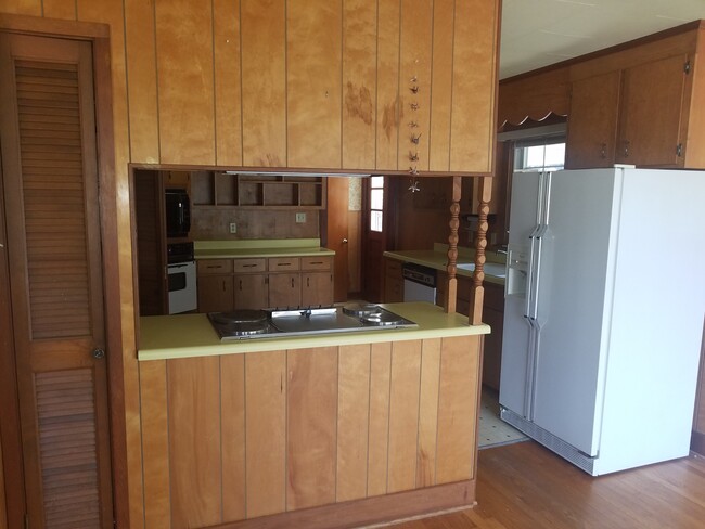 Building Photo - 41 Gingko Ln