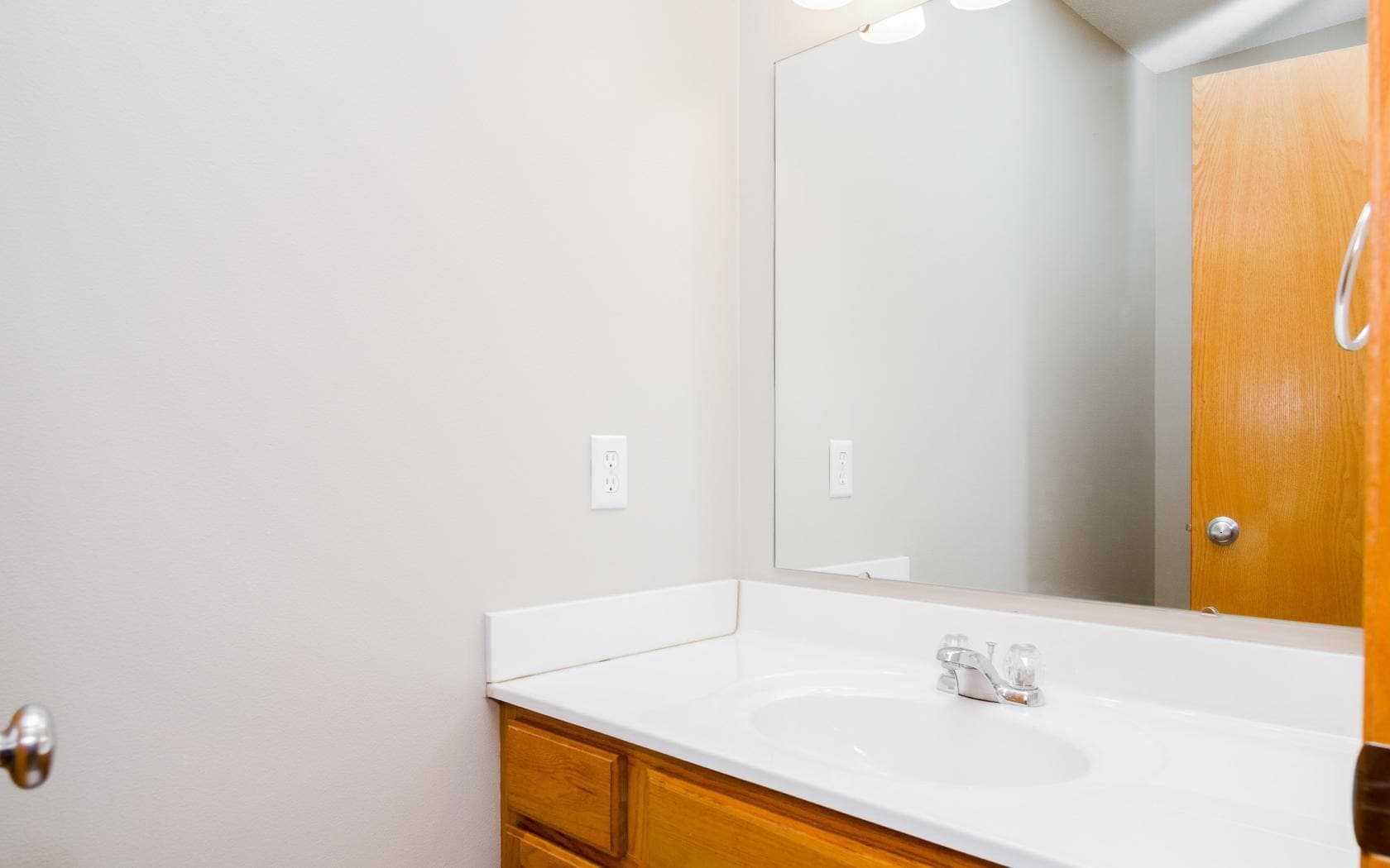 Building Photo - 534 Sicily Ct