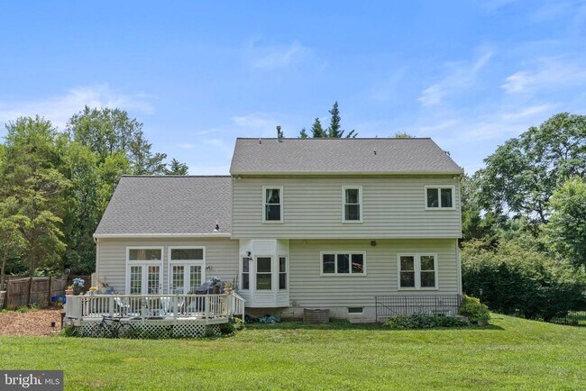Building Photo - 10009 Puritan Way