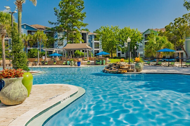 Building Photo - Lory of Tallahassee