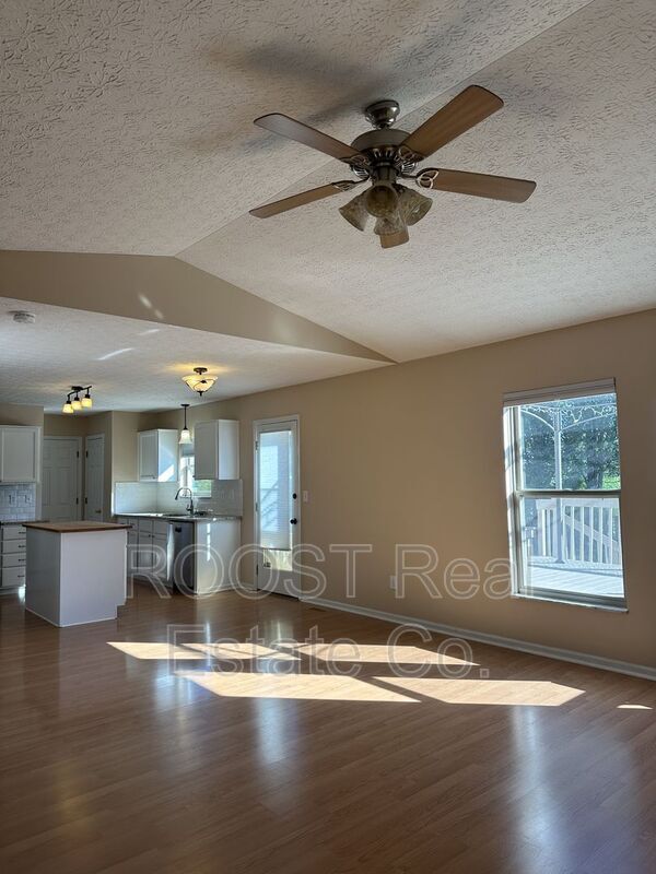 Building Photo - 908 Portlock Dr