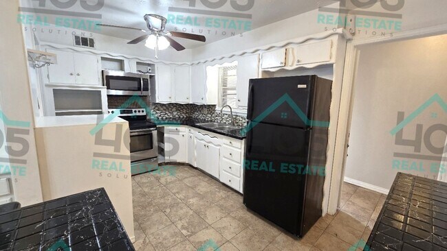 Building Photo - 4 Bedroom Rental in Del City