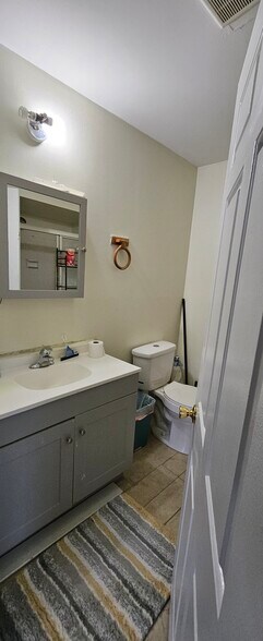 Building Photo - 166 Overlook Ct