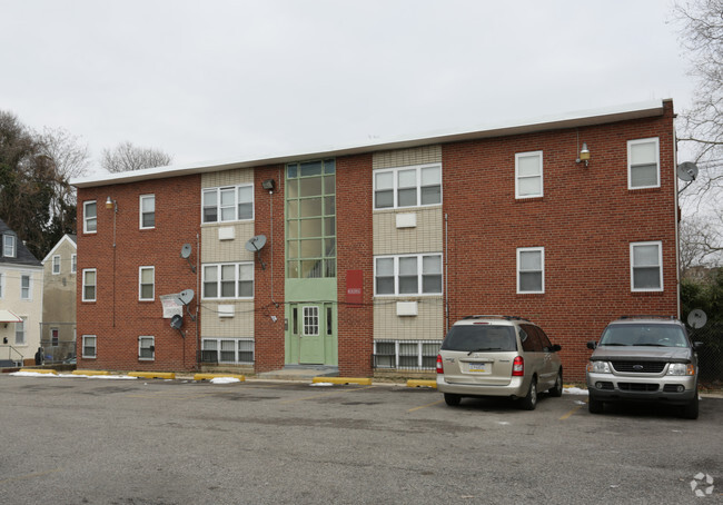 Building Photo - Upsal Park