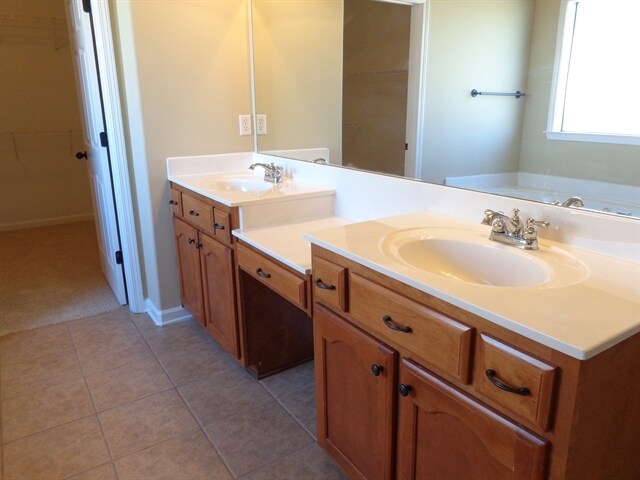 Building Photo - 6464 Wells Farms Cv