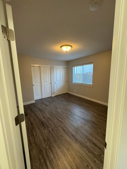 Building Photo - 12612 NE 45th Cir