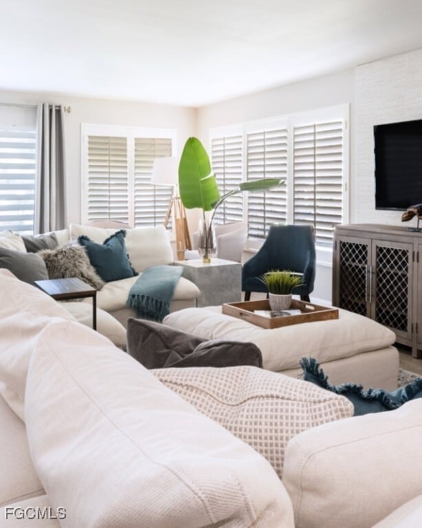 Building Photo - 12 Knights Bridge Rd