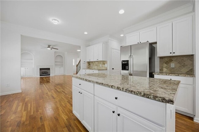 Building Photo - 455 Park Pl Ct