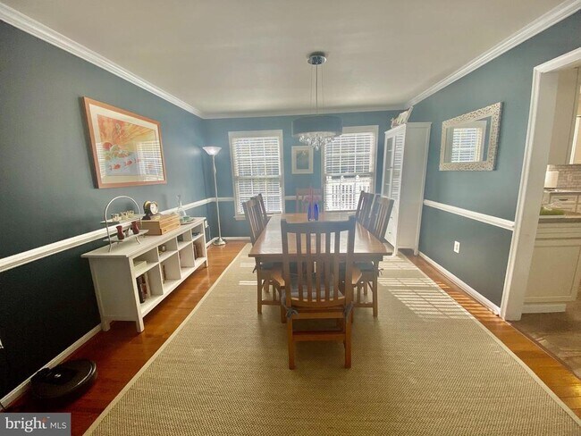 Building Photo - 64 Tavern Rd