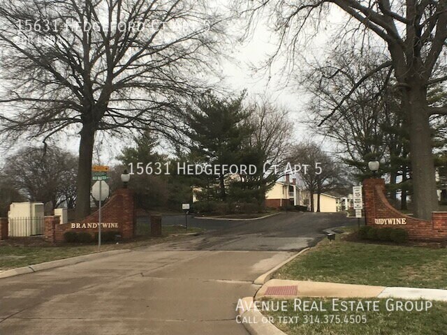 Building Photo - 15631 Hedgeford Ct