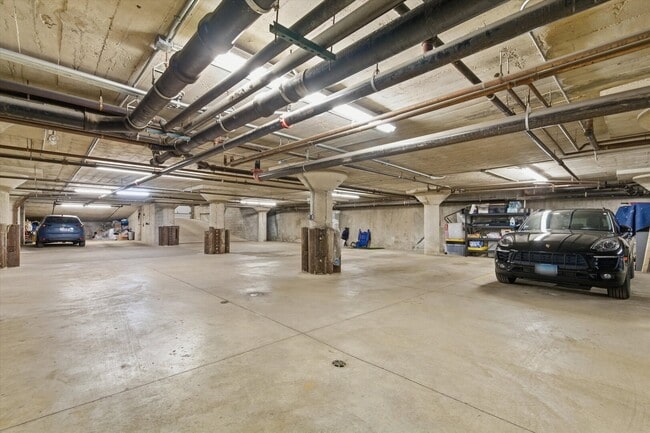 Building Photo - 1521 W Haddon Ave