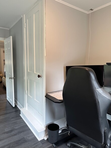 Office - 14 Central St