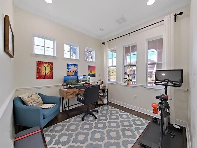 Building Photo - 7603 S Westshore Blvd