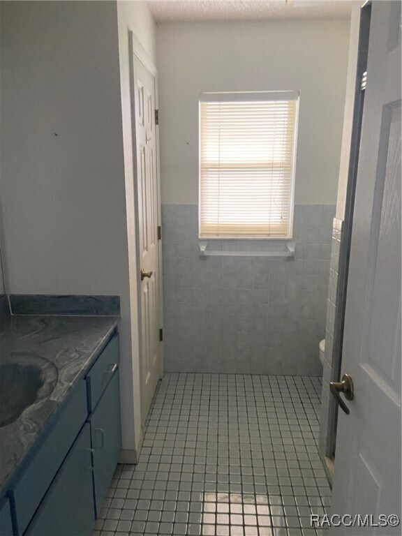 Building Photo - 69 Sycamore Cir