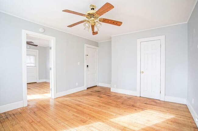 Building Photo - 341 Hampden St