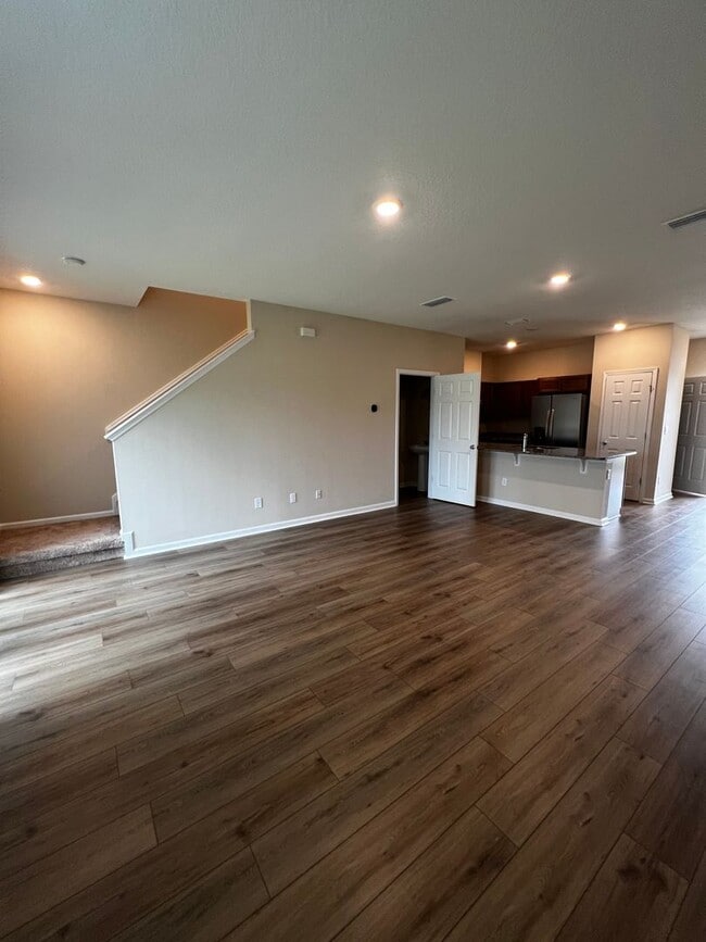 Building Photo - Brand New 3/2.5 Townhome!