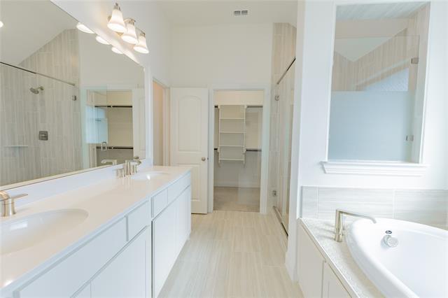 Building Photo - 3141 Tiara Dr