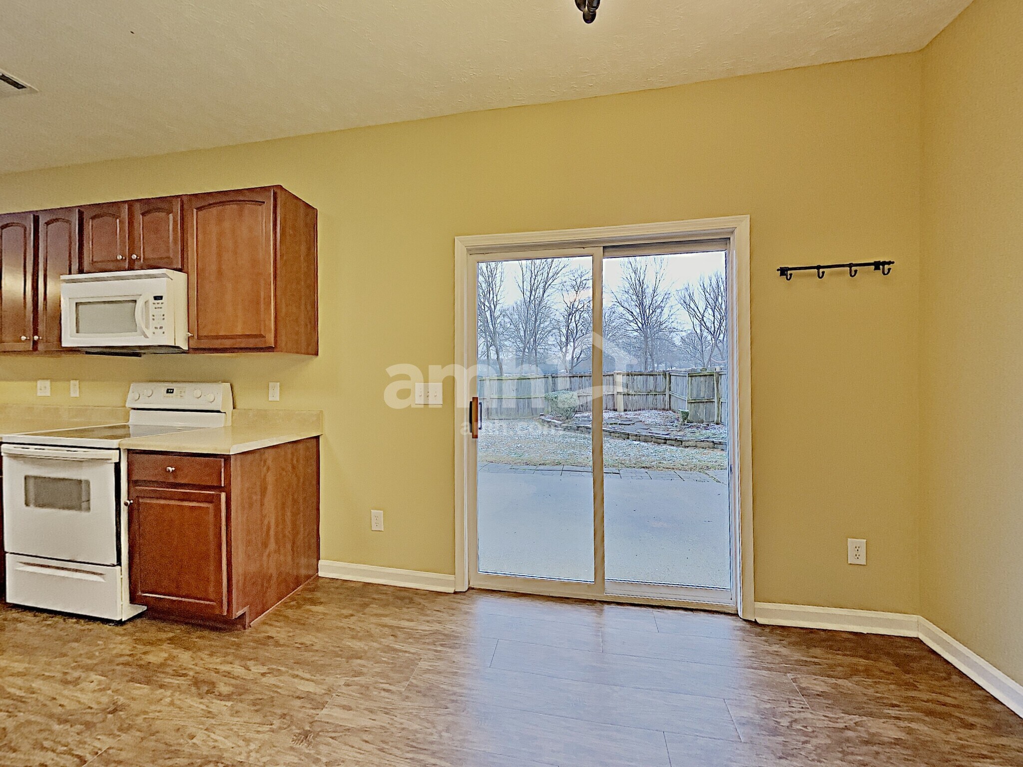 Building Photo - 226 Vintage Cir