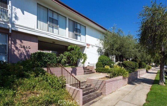 Building Photo - 13050 Dronfield Ave