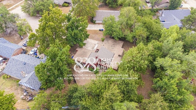 Building Photo - Talk About Unique! MUST SEE 3 bed/2 bath P...