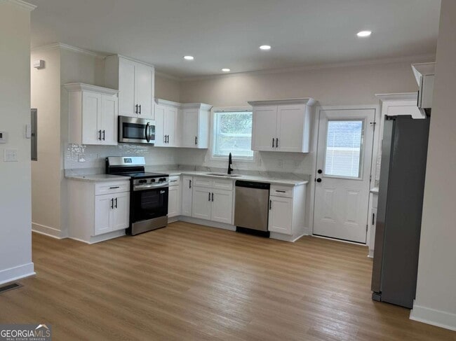 Building Photo - 125 Indiana Ave