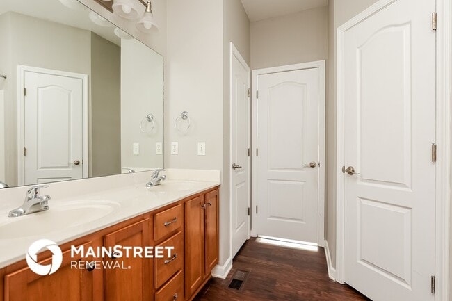 Building Photo - 6016 Blue Hole Way