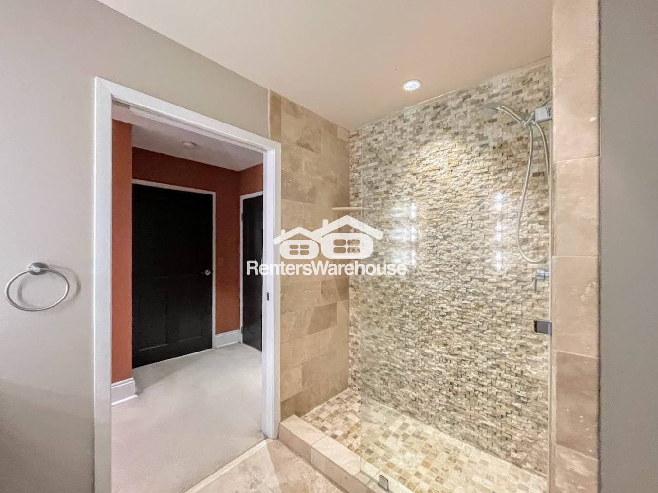 Building Photo - 219 Granby St