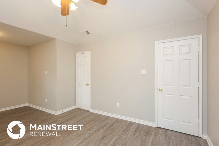 Building Photo - 1519 Allen Dr