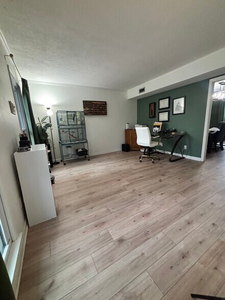 Office - 400 Colonial Dr