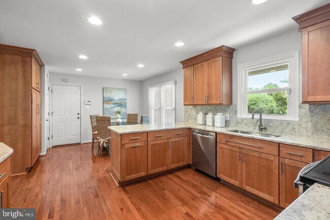 Building Photo - 9428 Meadow Shire Ln