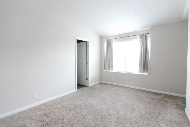 Building Photo - 924 Gamely Wy