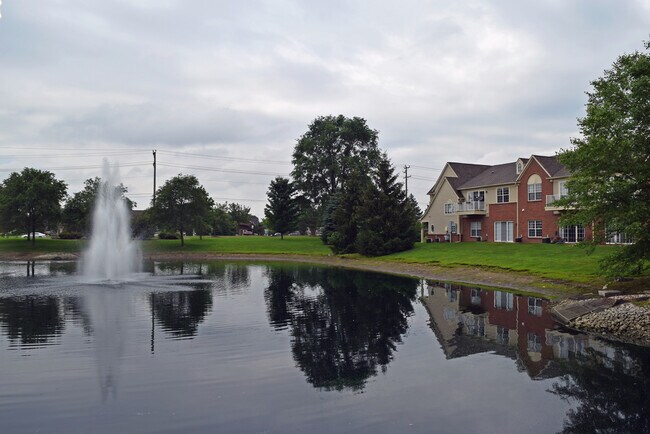 Building Photo - 3-Bedroom, 2-Bath, 2-Car Garage Condo, Ste...