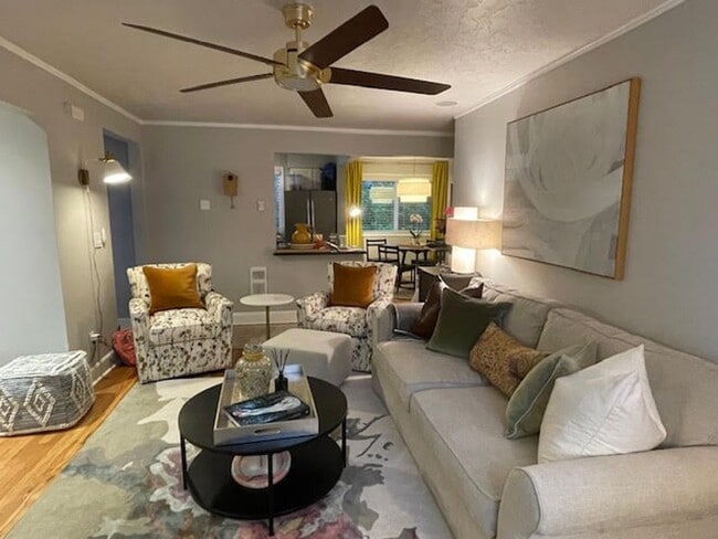 Building Photo - FABULOUS & SOPHISTICATED CONDO IN LO