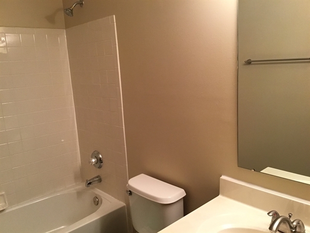 Building Photo - 3448 Dristor Dr