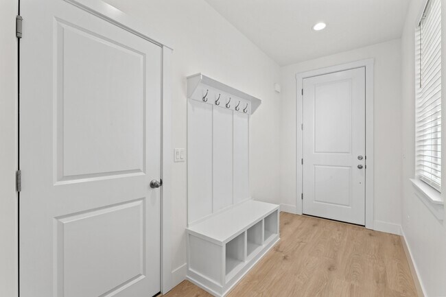 Building Photo - 1673 N Solterra Ln