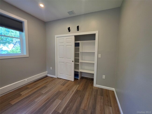 Building Photo - 373 Ehrhardt Rd