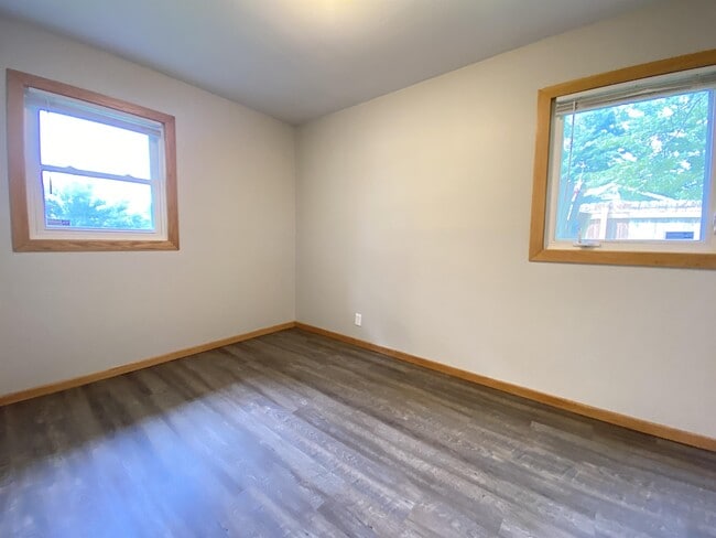 Building Photo - 3621 Sherwood Pl SE