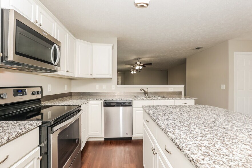 Building Photo - 3671 Blaze Dr