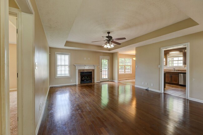 Building Photo - 2924 Brewster Drive