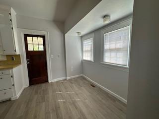 Building Photo - 410 Pell Ave