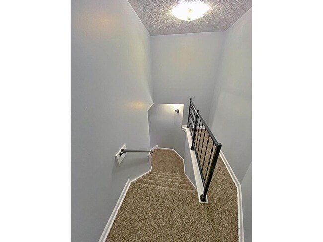Building Photo - 4707