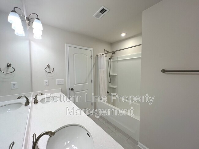 Building Photo - 12003 Gambrell Dr