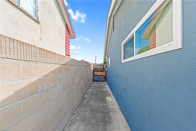 Building Photo - 17239 Santa Suzanne St