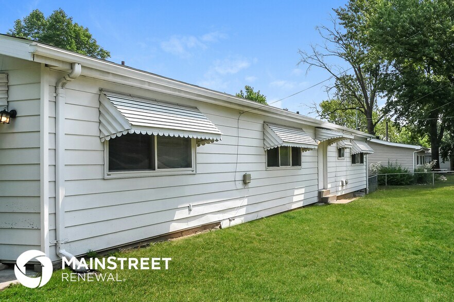 Building Photo - 1308 Claudine Dr