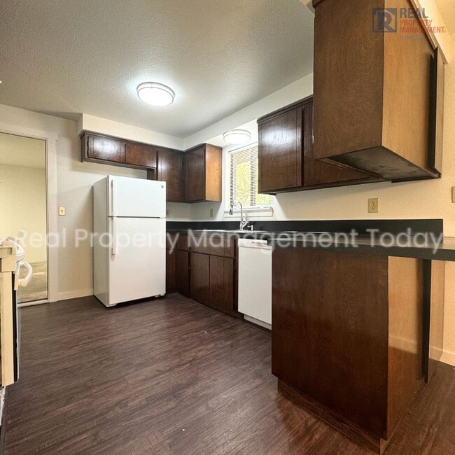 Building Photo - 8511 116 St E