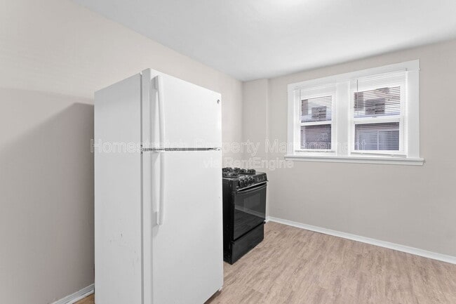 Building Photo - 8129 St Charles Ln