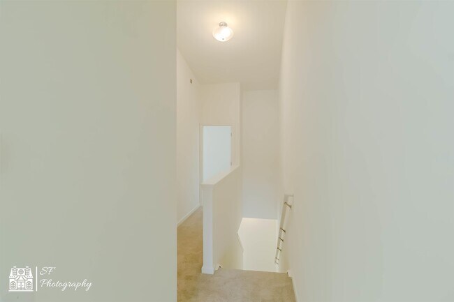 Building Photo - 151 Crescent Wy